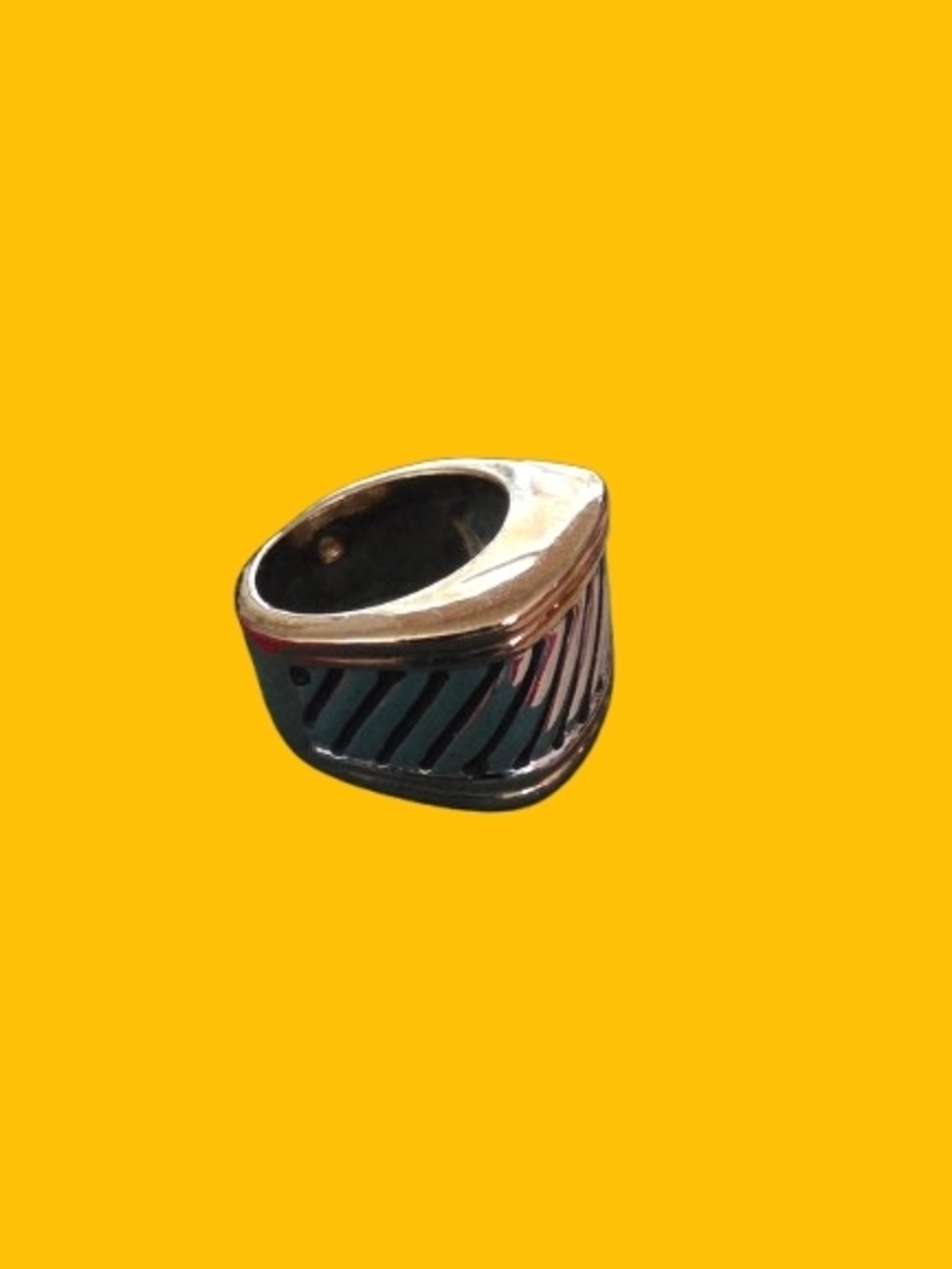 π£ Classic Y2K Two Tone Ribbed Cigar Chunky Ring Size 7 Designer Look π Fashion - Picture 3 of 5